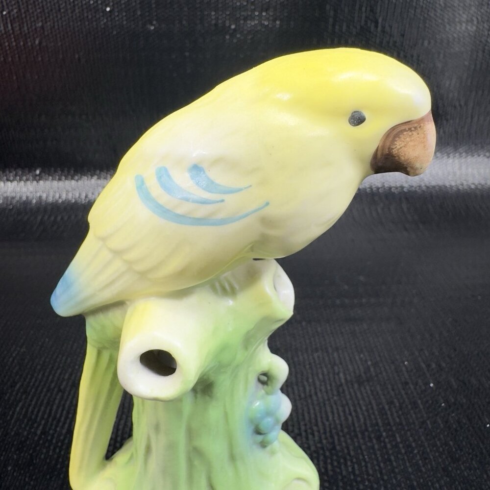 Vintage Czech Pottery Parrot Bird Vase Flower Frog Porcelain Figurine Rattles - Picture 4 of 9